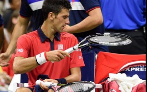 Djokovic tức giận đạp gãy vợt ở US Open 2015